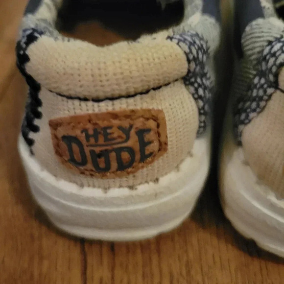 Hey Dude Wally Navy Break Stitch Toddler Shoes Size 6 - Picture 3 of 5